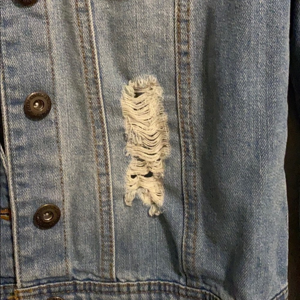 Distressed jean jacket - Picture 3 of 6